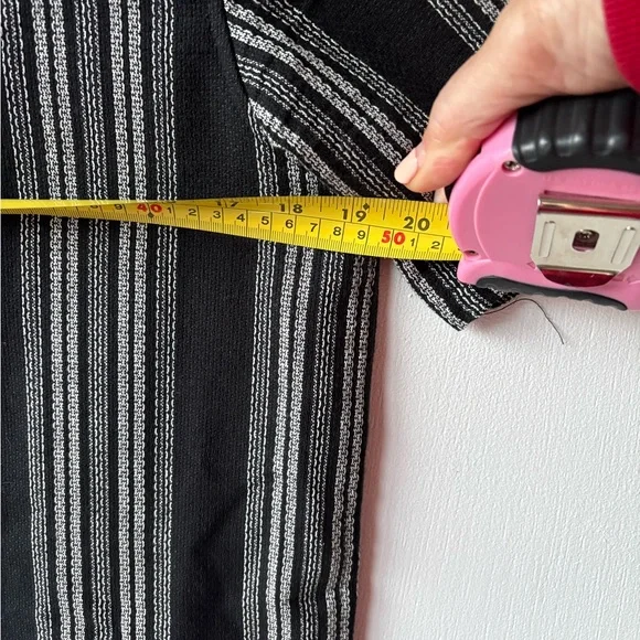 Men’s Primark Black & White textured Stripe Short-Sleeve Button-Up Shirt Sz S - Picture 6 of 6